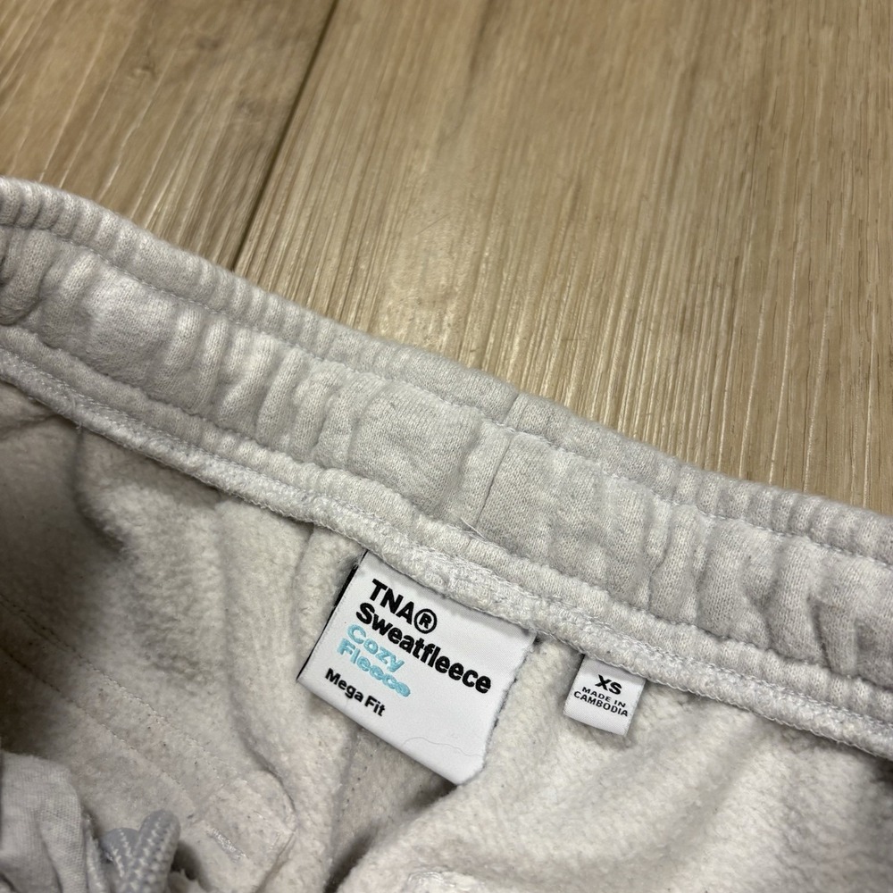 TNA Sweatfleece Pants Womens XS Gray Cozy Fleece Mega Fit Cargo Sweatpants - Picture 9 of 9